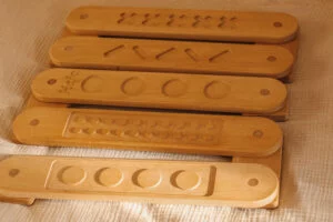 Drewniana równoważnia sensoryczna Montessori do terapii SI i motoryki małej