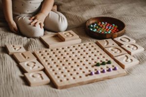 Edukacyjne Pomoce Sensoryczne: Nauka przez Zabawę dla Przedszkolaków