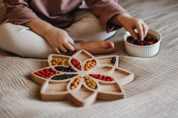 Sensoryczna wysypywanka kwiat