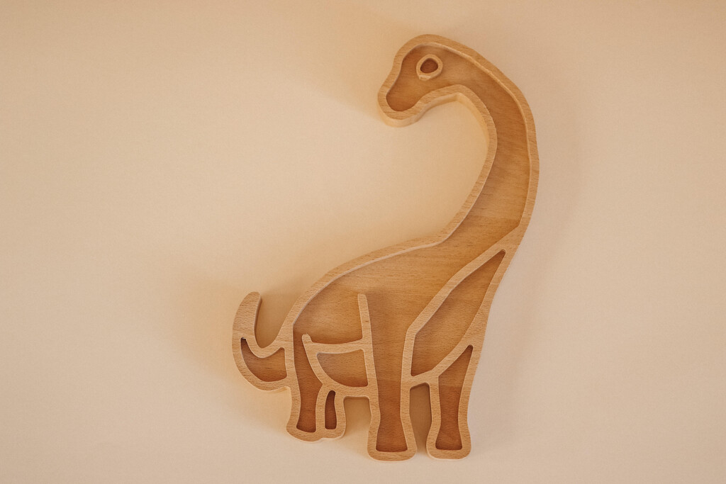 drewniana wysypywanka Diplodok - obrazek 3