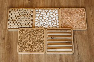 ścieżka sensoryczna Złoto natury – drewniane panele sensoryczne dla dzieci