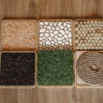 Naturalna ścieżka sensoryczna Montessori – drewniane panele do integracji sensorycznej dzieci