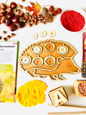 drewniany sorter Montessori  jeż do nauki liter