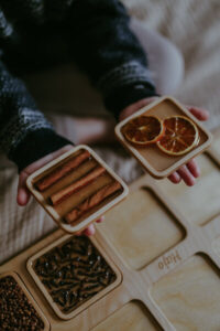 dyski sensoryczne zapachowe – zabawa węchowa dla dzieci